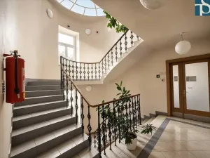 Pronájem kanceláře, Praha - Nové Město, Opletalova, 16 m2