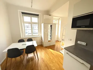 Pronájem bytu 2+kk, Praha - Vršovice, Bulharská, 52 m2