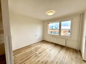 Pronájem bytu 1+1, Praha, 39 m2
