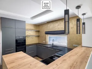 Prodej bytu 3+kk, Karlovy Vary, Šumavská, 171 m2