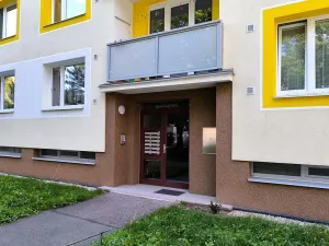 Pronájem bytu 2+1, Hradec Králové, Hrubínova, 63 m2