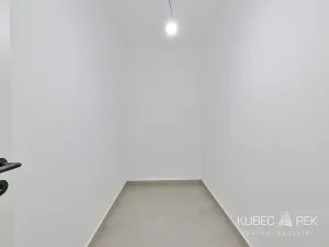Prodej bytu 1+kk, Veselí nad Lužnicí, Budějovická, 40 m2