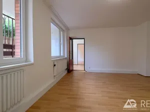 Pronájem bytu 3+1, Praha - Dejvice, Krohova, 76 m2