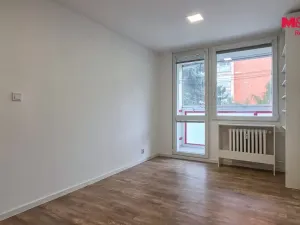 Prodej bytu 3+1, Kladno - Kročehlavy, Benešovská, 68 m2