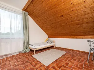 Pronájem pokoje, Praha - Lipence, Jílovišťská, 15 m2