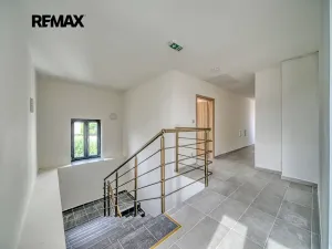 Pronájem bytu 1+kk, Velký Osek, Revoluční, 23 m2