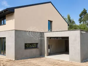 Prodej rodinného domu, Kamenice, Benešovská, 159 m2