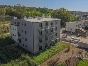 Pronájem bytu 1+kk, Milovice, 27 m2