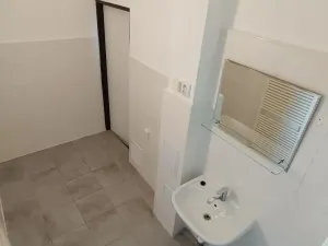 Pronájem bytu 2+1, Praha - Vysočany, Poděbradská, 77 m2