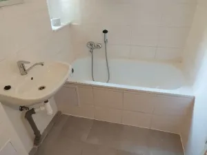 Pronájem bytu 2+1, Praha - Vysočany, Poděbradská, 77 m2