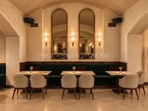 Pronájem restaurace, Praha - Vinohrady, Anny Letenské, 593 m2