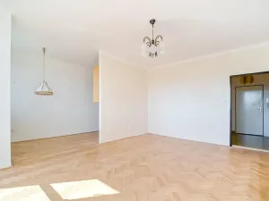 Prodej bytu 2+1, Třinec, Beskydská, 62 m2