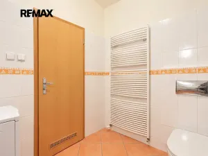 Prodej bytu 1+kk, Praha - Strašnice, Názovská, 35 m2