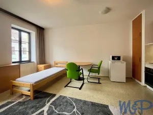 Pronájem bytu 1+kk, Jihlava, Benešova, 37 m2