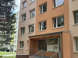Pronájem bytu 2+kk, Kladno, Na růžovém poli, 47 m2