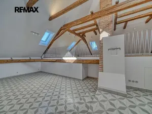 Pronájem atypického bytu, Kutná Hora, Kollárova, 123 m2