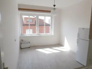 Pronájem bytu 1+1, Praha - Vršovice, Tolstého, 46 m2