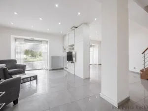 Prodej bytu 5+kk, Šlapanice, Brněnská, 154 m2