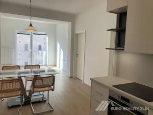 Pronájem bytu 2+kk, Zlín, Ševcovská, 61 m2