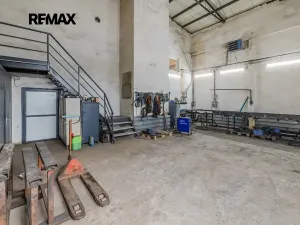 Prodej výrobních prostor, Neuměř, 405 m2