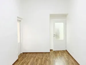 Pronájem bytu 4+kk, Praha - Karlín, Pernerova, 95 m2