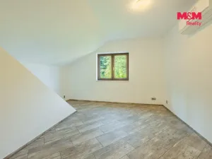 Prodej rodinného domu, Hradečno, 198 m2