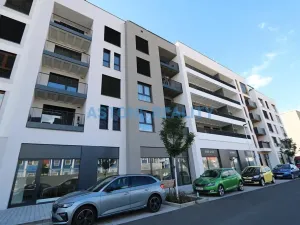 Pronájem bytu 1+kk, Praha - Modřany, Kolmanova, 37 m2