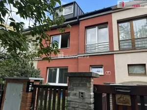 Pronájem bytu 2+1, Plzeň, Úslavská, 58 m2