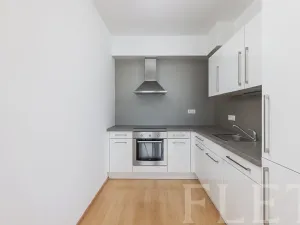 Pronájem bytu 2+kk, Praha - Libeň, U Slovanky, 57 m2