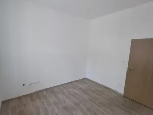 Pronájem bytu 2+kk, Jihlava, Hálkova, 46 m2