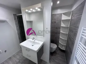 Pronájem bytu 2+1, Olomouc, Stiborova, 45 m2