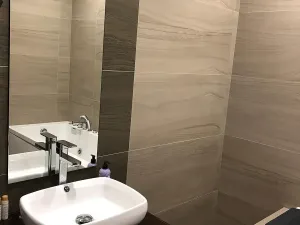 Pronájem bytu 1+kk, Karlovy Vary, Mattoniho nábřeží, 47 m2
