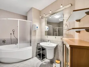 Pronájem bytu 3+1, Praha, Na hřebenech I, 112 m2