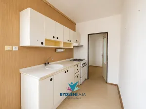 Prodej bytu 2+1, Krupka, Karla Čapka, 62 m2
