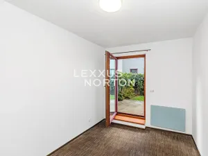 Pronájem bytu 2+kk, Praha - Uhříněves, V bytovkách, 54 m2
