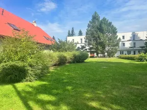 Dražba činžovního domu, Komorní Lhotka, 1000 m2