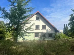 Dražba činžovního domu, Komorní Lhotka, 1000 m2