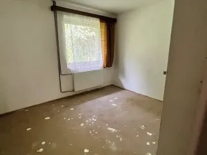 Dražba činžovního domu, Komorní Lhotka, 1000 m2