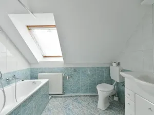 Pronájem rodinného domu, Praha - Štěrboholy, K valu, 220 m2