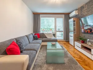 Prodej bytu 4+1, Mariánské Lázně, Na Třešňovce, 80 m2