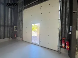 Pronájem skladu, Veleň, K Cihelně, 1100 m2