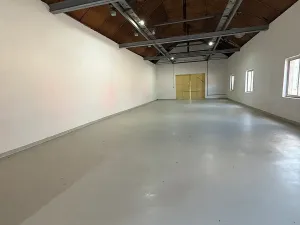 Pronájem skladu, Veleň, K Cihelně, 300 m2