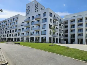 Pronájem garáže, Brno, třída Generála Píky, 12 m2