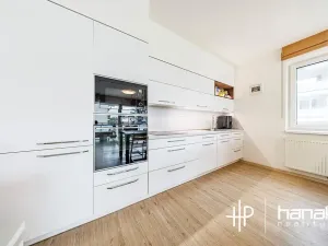 Prodej bytu 3+kk, Olomouc, Eduarda Hamburgera, 62 m2