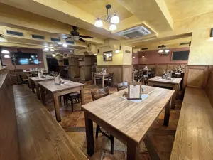 Pronájem restaurace, Brno, Purkyňova, 243 m2