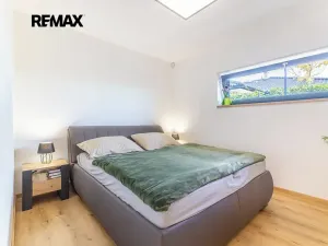 Prodej rodinného domu, Černuc, 180 m2