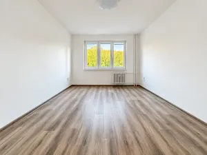 Pronájem bytu 3+1, Karlovy Vary, Brigádníků, 67 m2