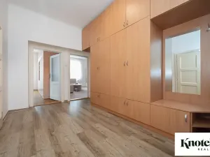 Prodej bytu 3+1, Brno, Staňkova, 82 m2