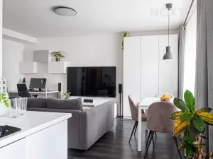 Prodej bytu 2+kk, Pardubice, Stavbařů, 53 m2