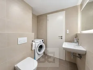 Pronájem bytu 1+kk, Praha - Letňany, Vyletalova, 31 m2